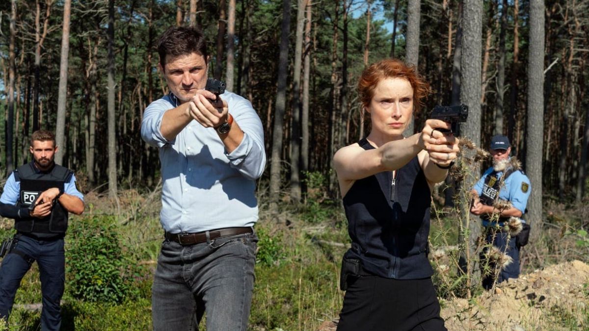 Un sat, o crimă, o întoarcere acasă: pe Netflix, un noir psihologic care explorează în profunzime 3 Aproape de casă: Crimă în bazinul carbonifer