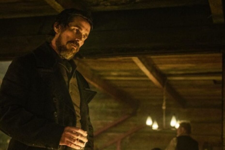 Christian Bale Ochiul albastru deschis