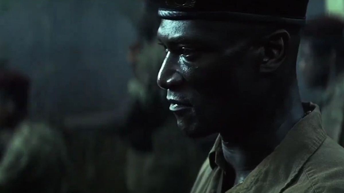 Nu toate ordinele merită urmate! O misiune militară devine o luptă morală în acest film cu Bruce Willis 4 Lacrimi din soare
