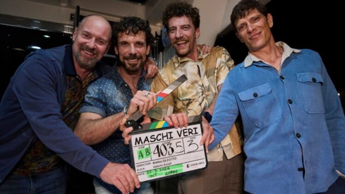 Cine sunt protagoniștii din „Masculi adevărați”? Iată vedetele serialului italian de pe Netflix, îndrăgite și de români 1 Masculi adevărați