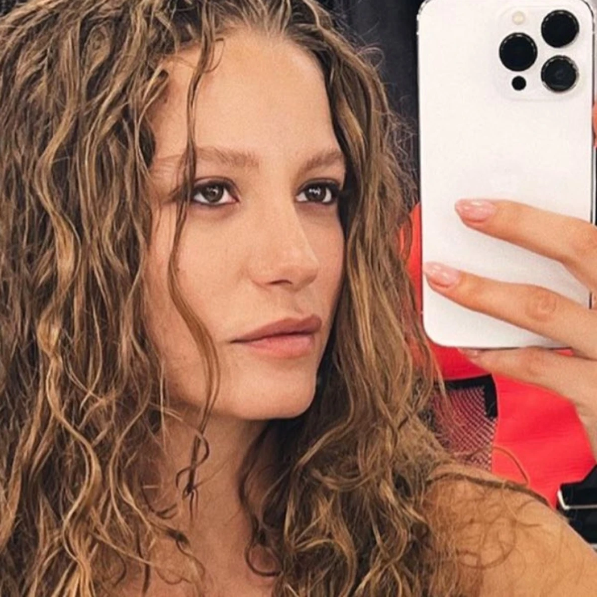 chi è Serenay Sarikaya