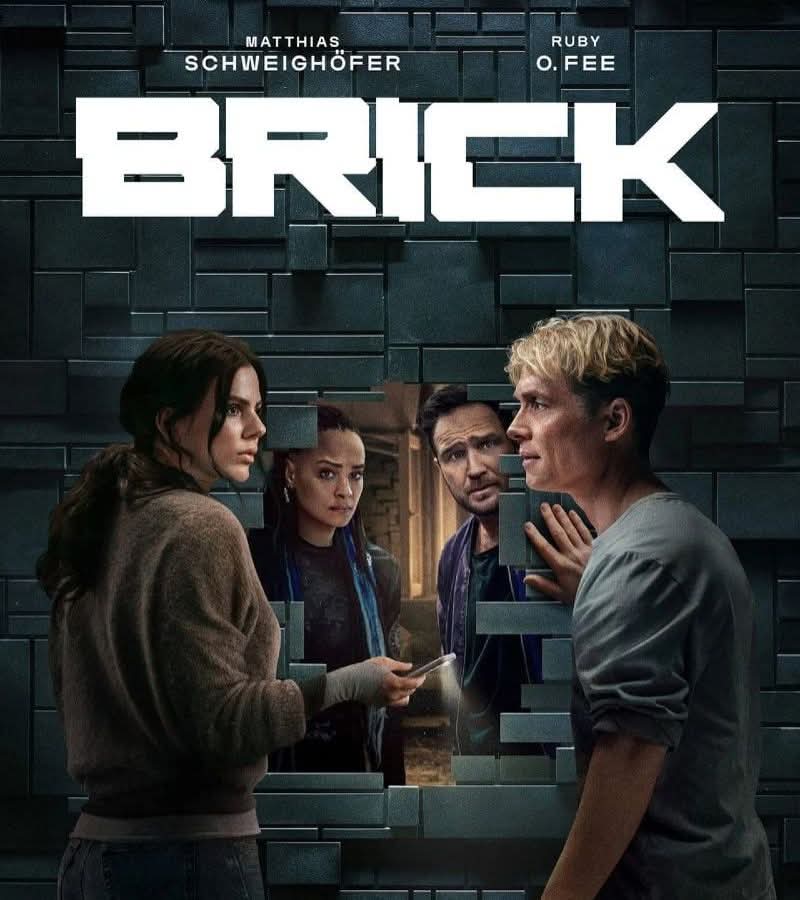 În această seară pe Netflix thrillerul german în care un zid transformă o casă într-o capcană psihologică 1 Cărămidă