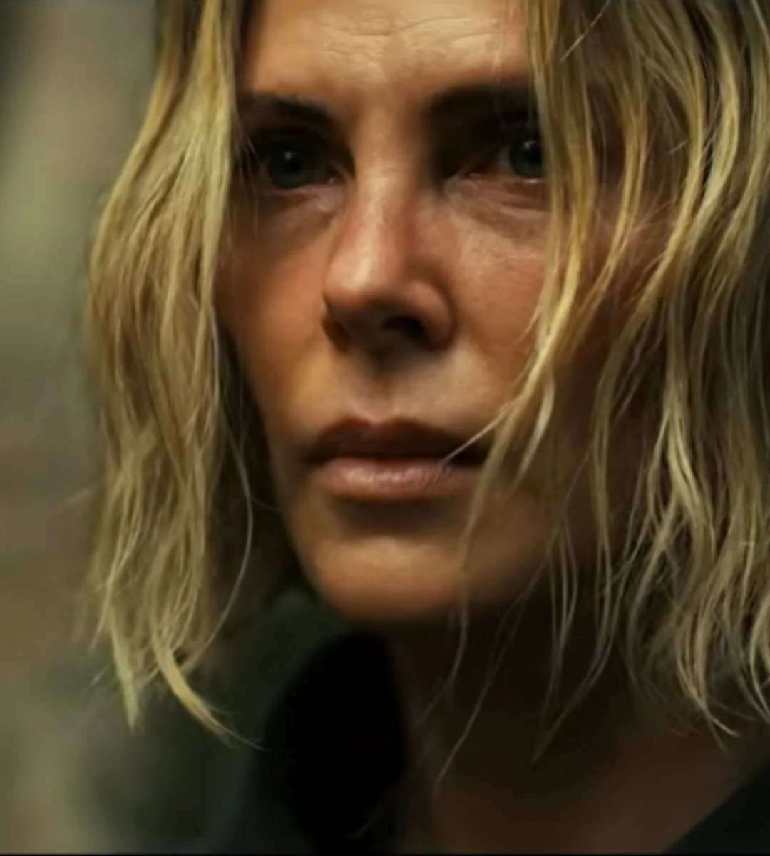 Pe Netflix din aprilie noul thriller de supraviețuire cu Charlize Theron și Eric Bana