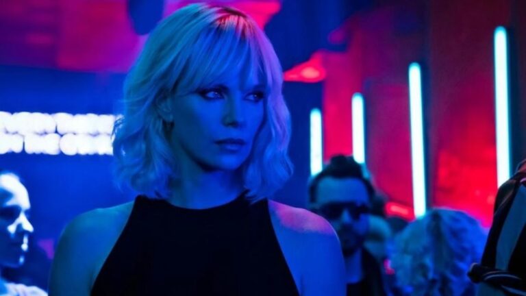 Apex, noul "thriller de supraviețuire" pe Netflix. Cu Charlize Theron 2 Apex,Charlize Theron