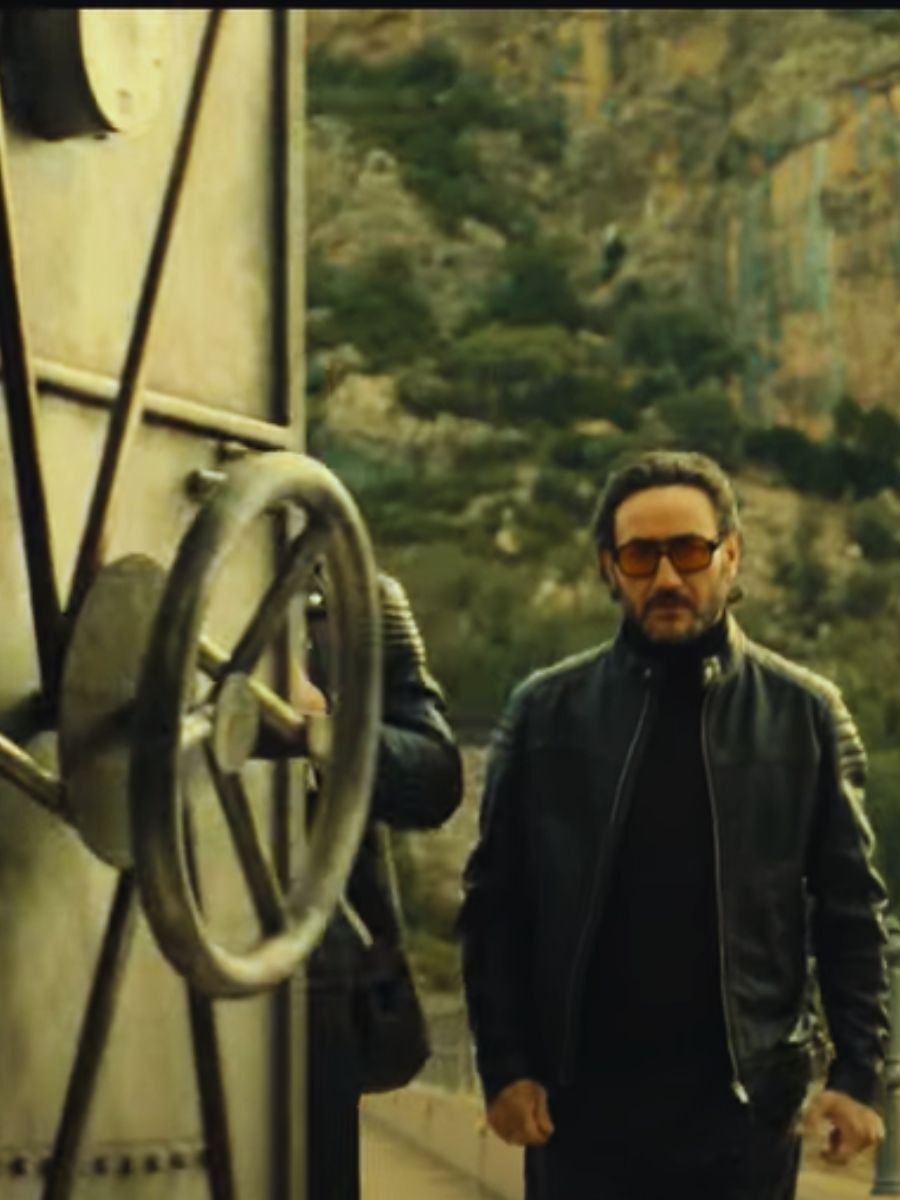 Cei mai bogați oameni ai lumii, după Apocalipsă, în "Buncărul miliardarilor" pe Netflix. Cu Joaquín Furriel 2 Buncărul miliardarilor