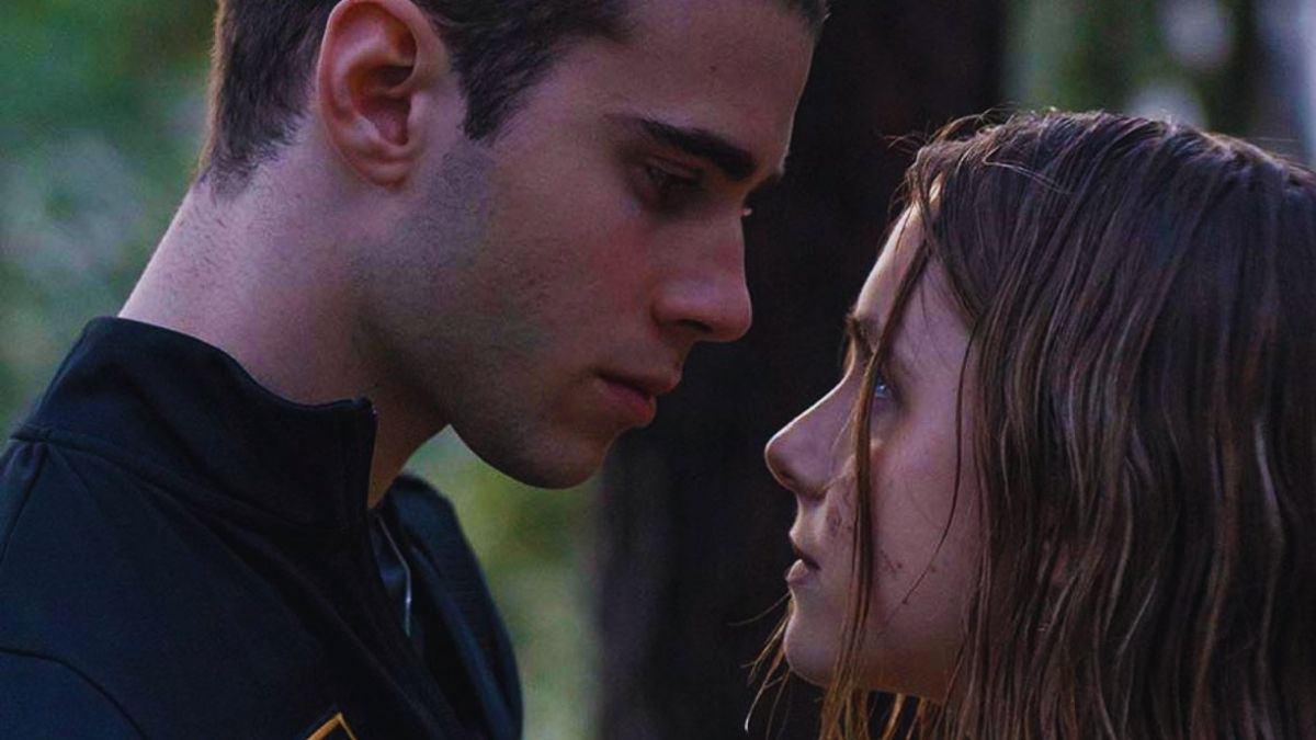 Pasiune interzisă: atracția unei adolescente față de vecinul ei în „De la fereastra mea” - filmul spaniol care încinge Netflix 2 De la fereastra mea