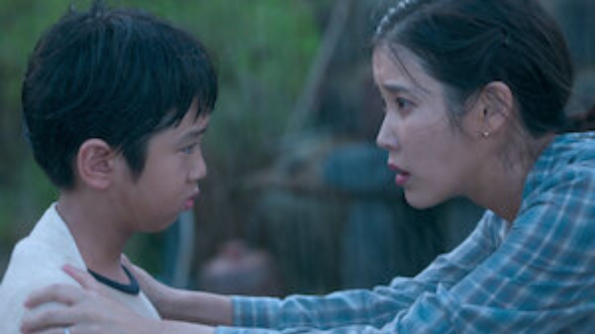 Trilogia perfecțiunii: 3 seriale cu rating 100 % pe Rotten Tomatoes – un maraton Netflix obligatoriu 1 Iubire din coji de tangerină actriță principală Iu cu copil sub ploaie