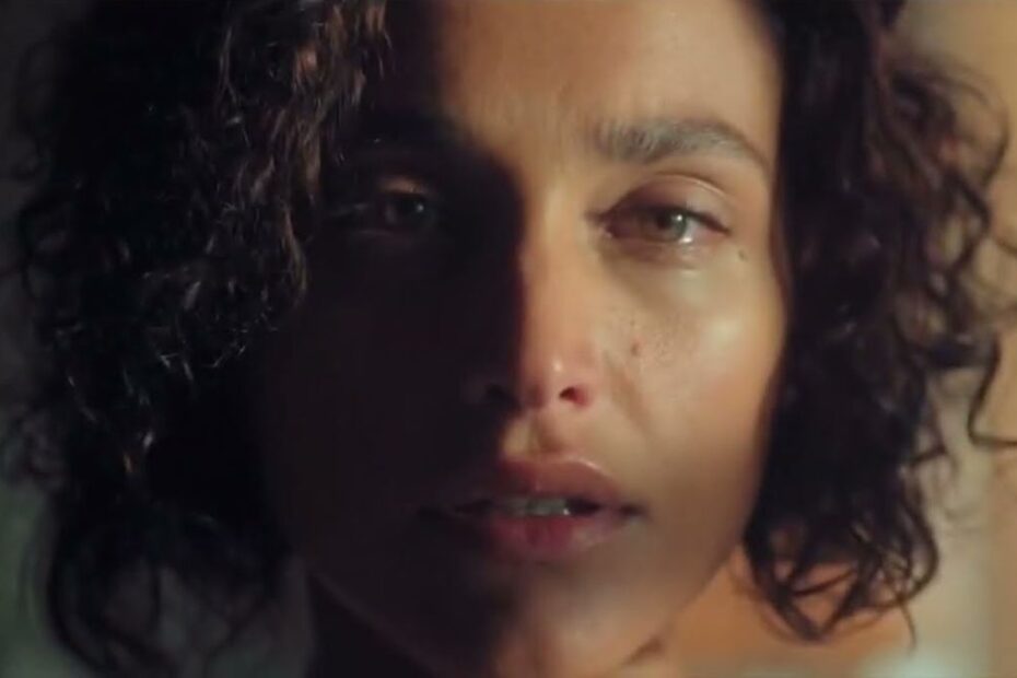 Lady Voyeur, voyeurism și secrete în cel mai senzual serial de pe Netflix