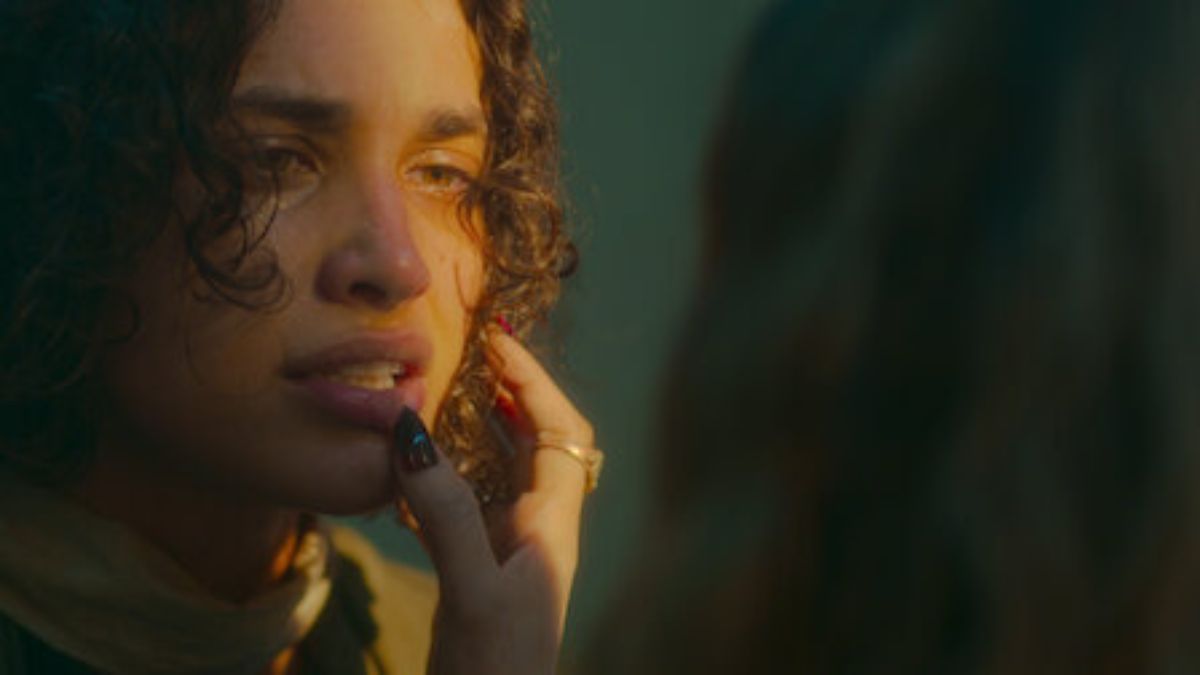 Lady Voyeur,Priviri indiscrete