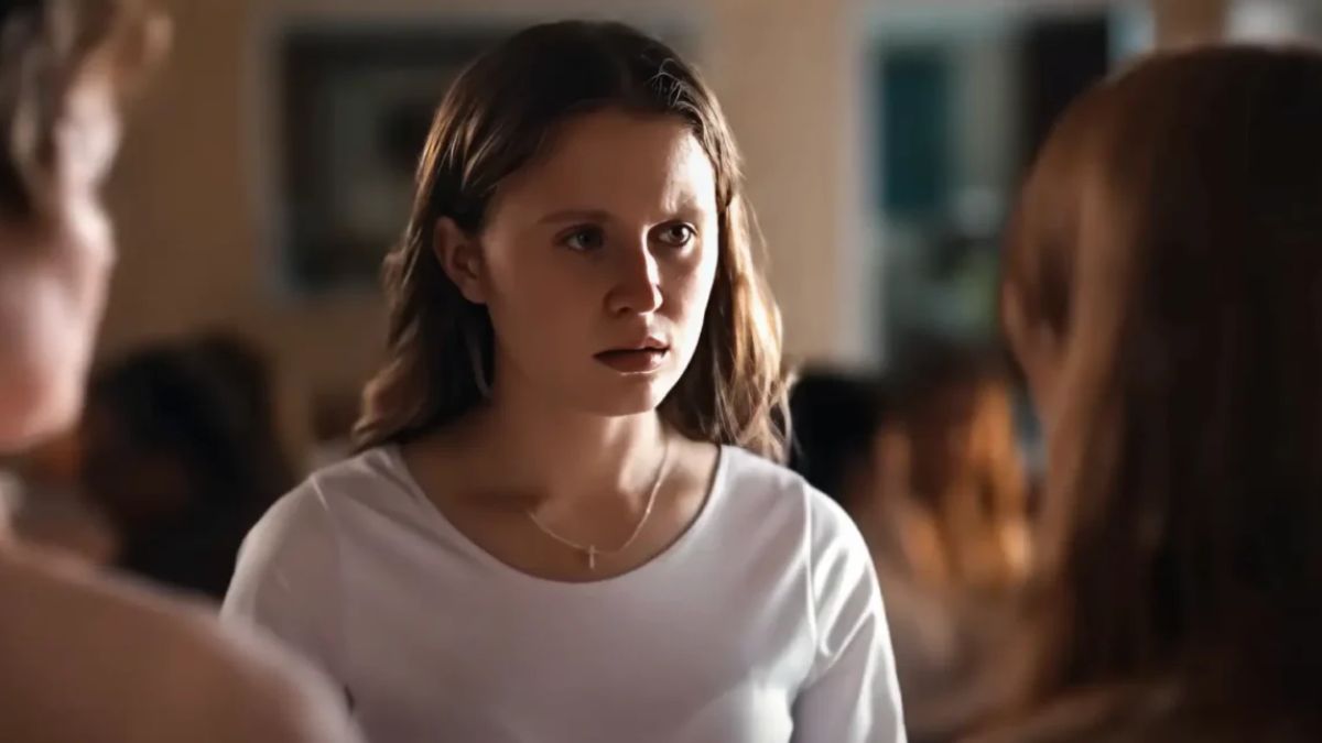 O dramă intimă și puternică între credință, dorință și identitate, în seara asta pe Netflix un film frumos (și puțin cunoscut) 1 The Starling Girl