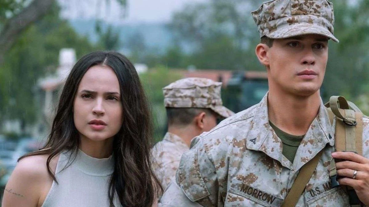 În această seară pe Netflix iubire de conveniență sau iubire adevărată? Filmul cu Sofia Carson care te pune pe gânduri 2 Purple Hearts film netflix