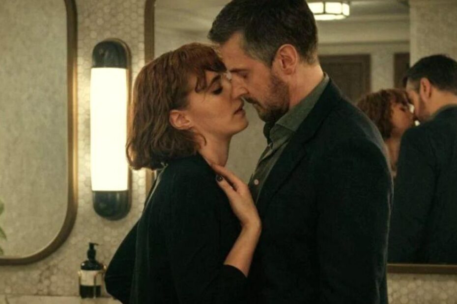 Charlie Murphy și Richard Armitage într-o scenă din Obsesie, dragoste, invidie