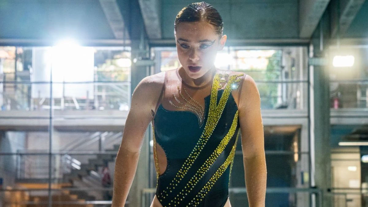 TOP 10 seriale Netflix: sezonul așteptat ia cu asalt podiumul. Revoluție în clasament și reveniri surpriză 4 Olympo este noua serie originală Netflix. Acest teen drama spaniol este ca o variantă a Élite, dar axată pe sport.