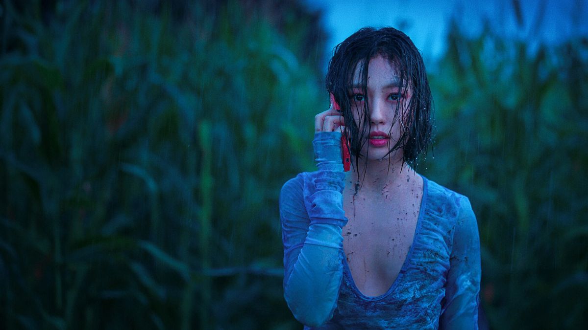 Pe Netflix liniștea nu mai înseamnă pace, ci preludiul fricii, serialul care transformă tăcerea naturii într-un labirint al minții 1 Dacă un copac cade în pădure Go min si