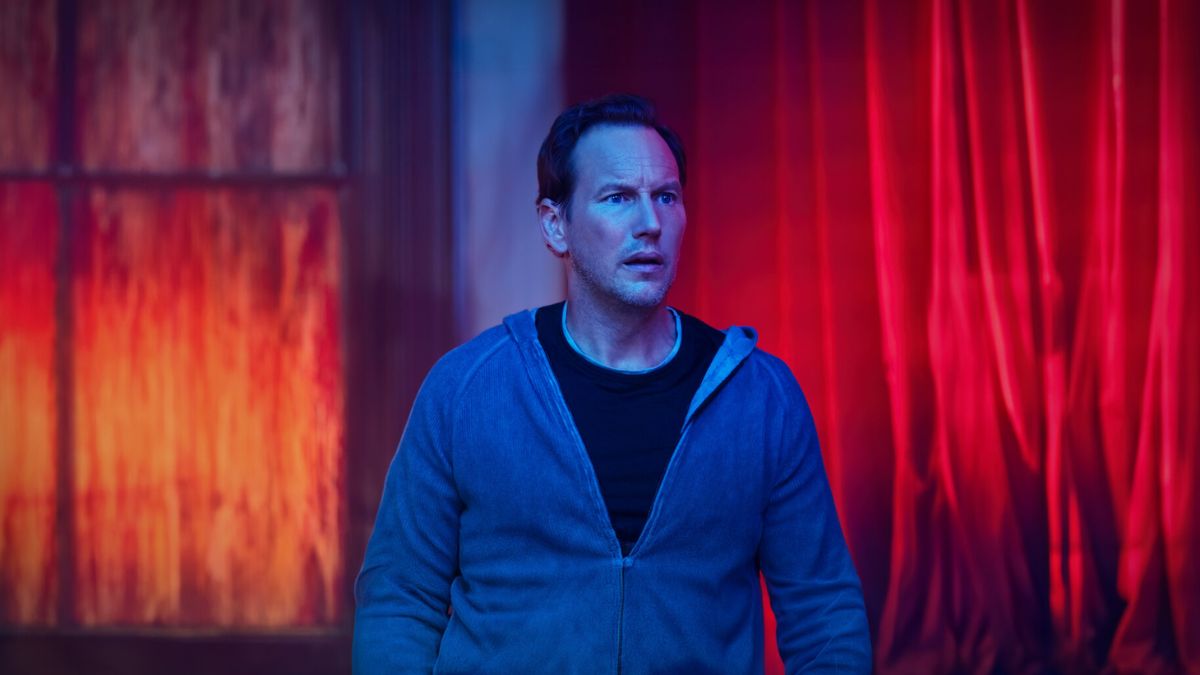 Insidious: Ușa roșie, pe Netflix: o închidere de cerc terifiantă și emoțională pentru o familie bântuită 2 Insidious: Ușa roșie