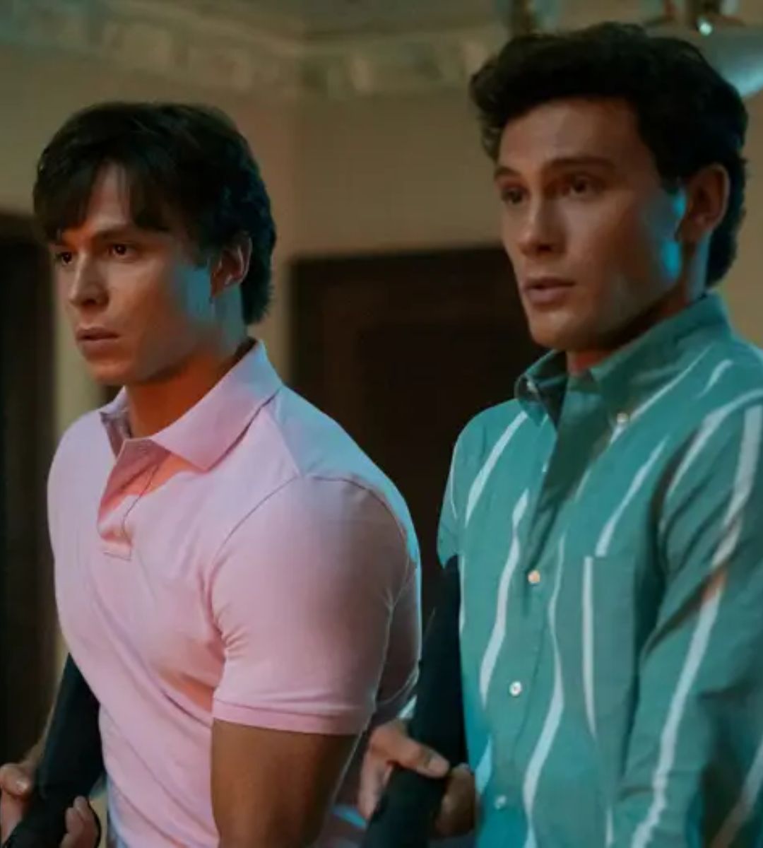 Monștri: Povestea fraților Lyle și Erik Menendez, pe Netflix: un thriller adevărat care te face să urăști și totuși să înțelegi 1 Monștri: Povestea fraților Lyle și Erik Menendez
