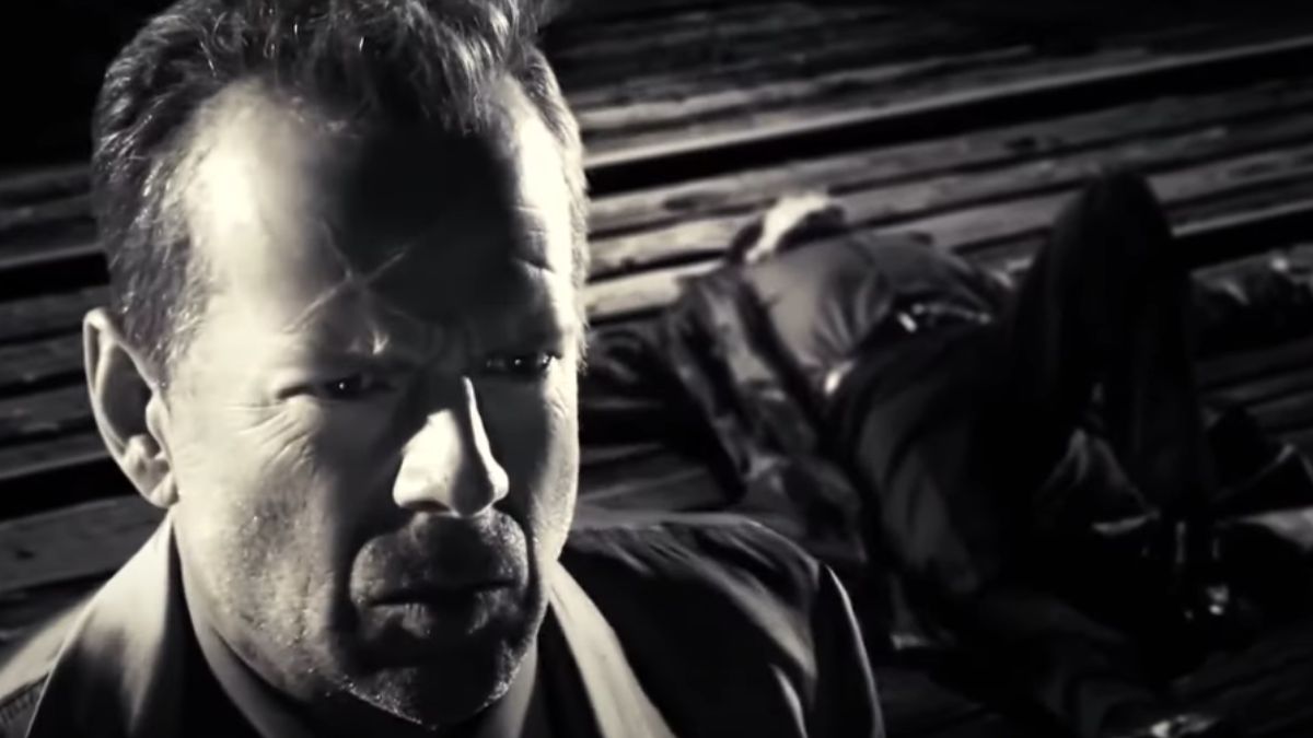 Sin City, pe Netflix: o bijuterie a genului noir. Corupție, răzbunare și cinism cu Michael Madsen 3 Sin City,Michael Madsen film