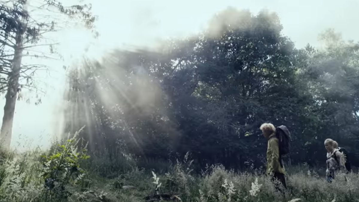 The Rain, pe Netflix: o dramă post-apocaliptică scandinavă despre supraviețuire, vină și pierdere 4 The Rain