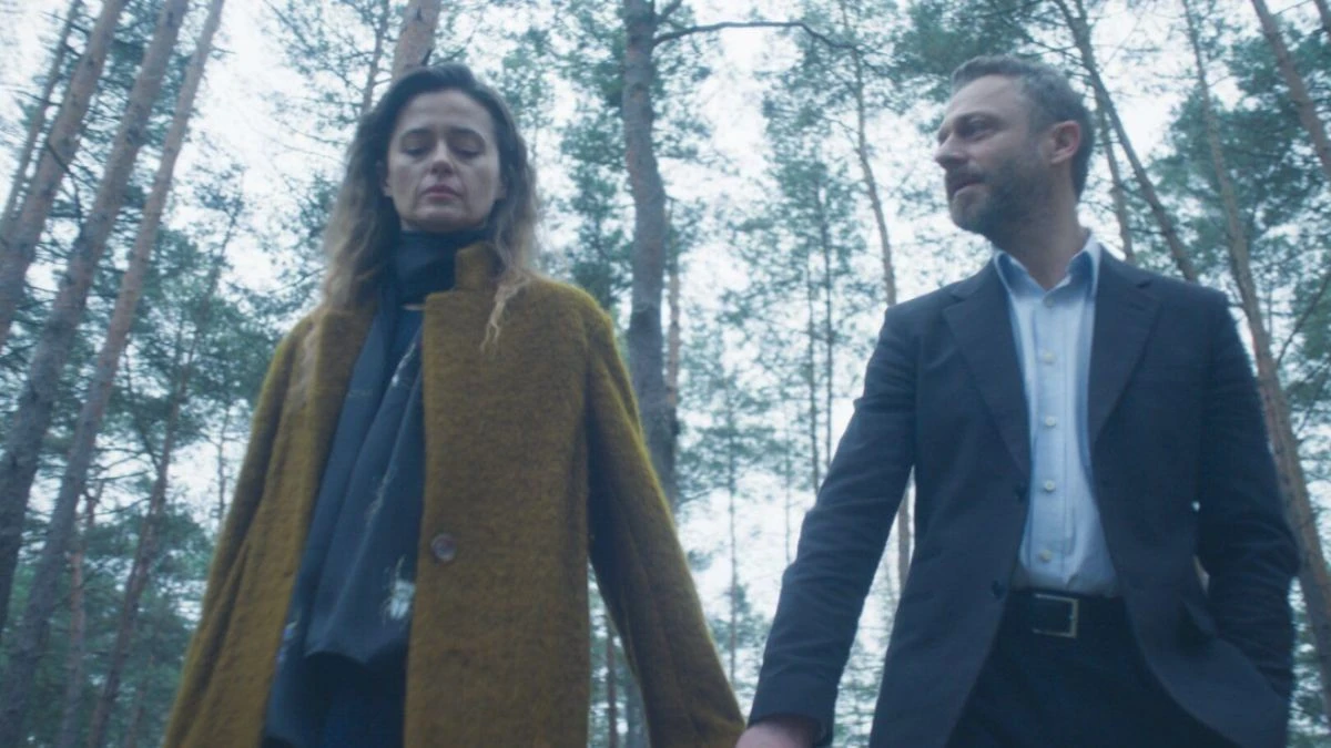 Acestea sunt cele mai bune seriale Netflix bazate pe romanele maestrului thrillerului Harlan Coben – suspans, mister și revelații șocante 4 Le serie tratte dai romanzi di Harlan Coben: ecco 11 imperdibili thriller su Netflix tratti dai romanzi gialli di Harlan Coben, il maestro del brivido e del mistero.