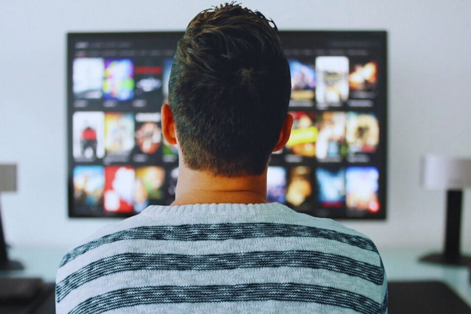 3 seriale originale Netflix pe care să le vezi chiar acum