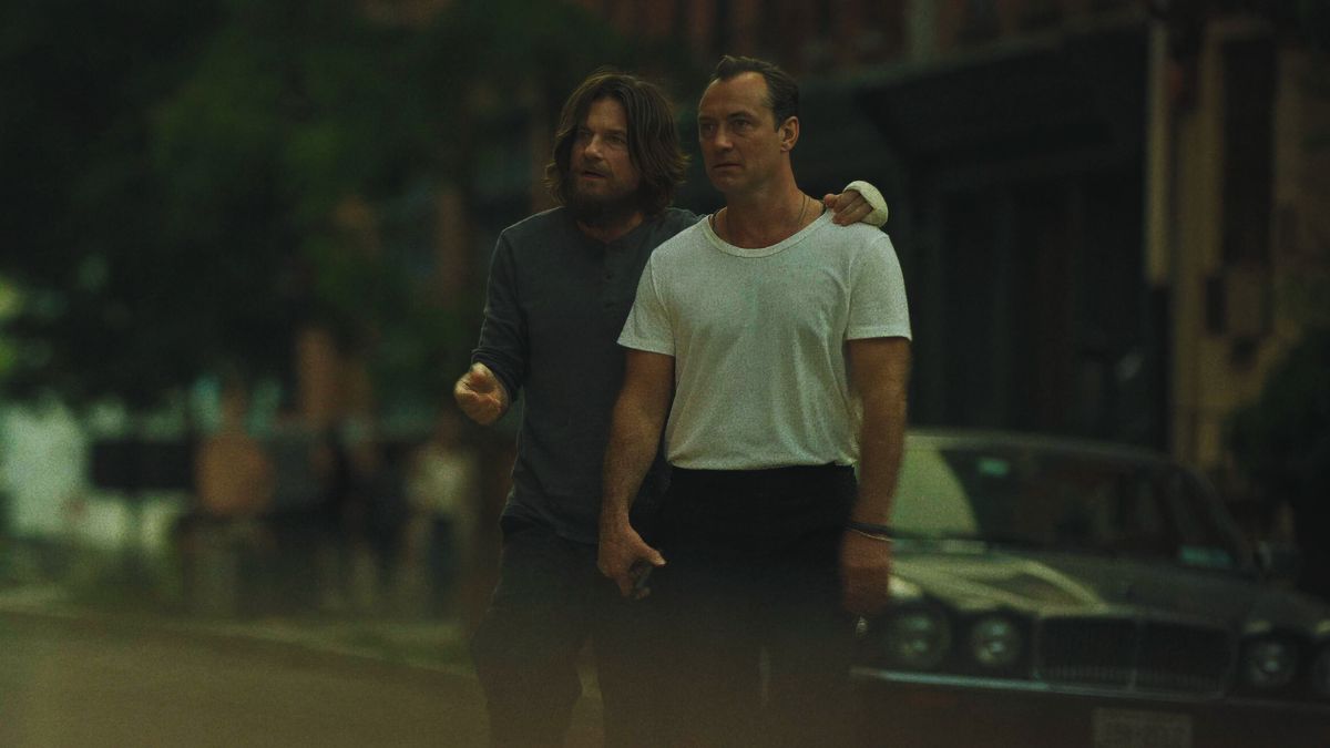 Jude Law și Jason Bateman în cel mai așteptat titlu al toamnei pe Netflix 1 Black Rabbit