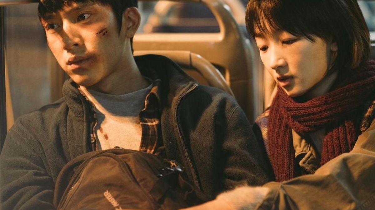 Noi și ei . În imagine: Jing Boran și Zhou Dongyu