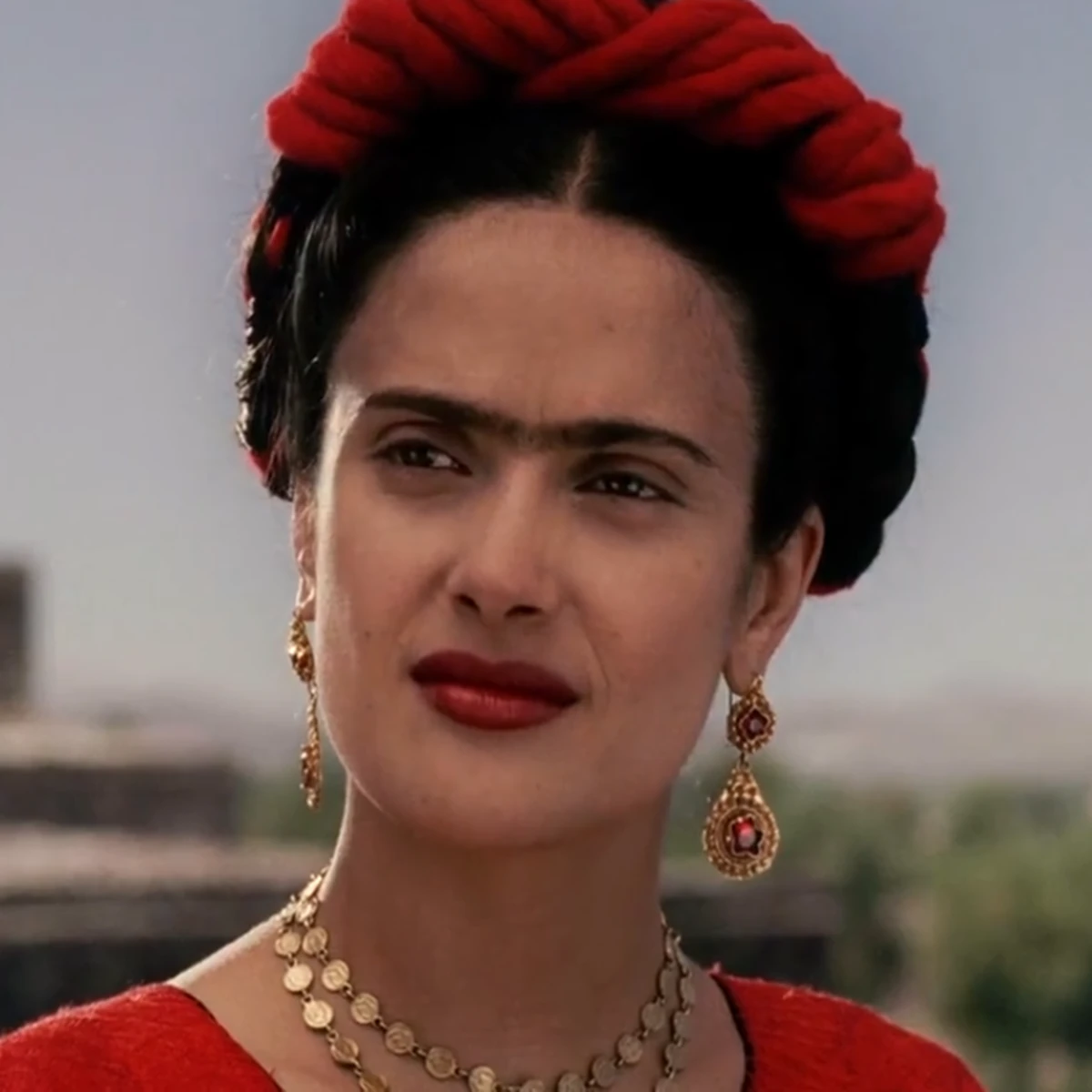 În curând Frida pleacă de pe Netflix 4 Frida: il film biografico che racconta un'icona femminile è su Netflix. Non lo consigliamo solo perché è in scadenza, ma per illuminare una figura leggendaria.
