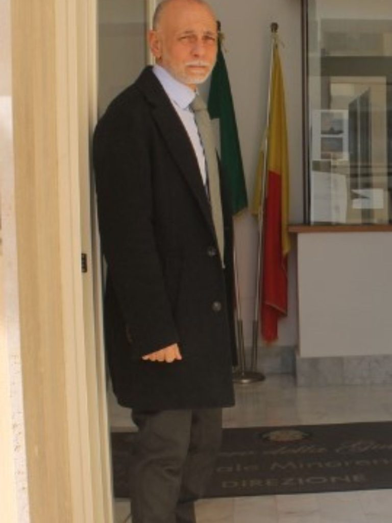 Marea din zare personaje reale