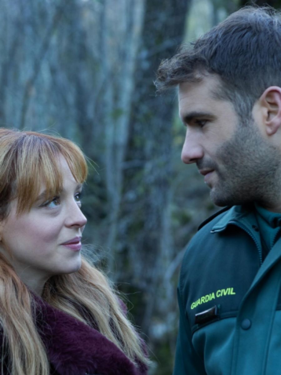 Pe Netflix vine în noiembrie mult-așteptatul miniserial spaniol plin de mister despre o inimă străină și un sat plin de secrete 2 Cucul de cristal