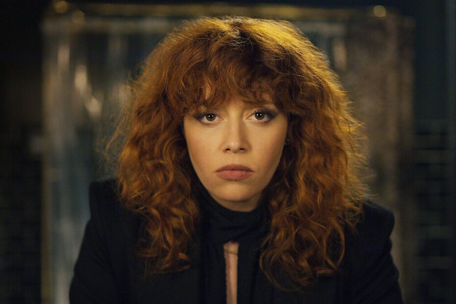 Natasha Lyonne moare la fiecare episod — și tocmai asta îl face unul dintre cele mai inteligente seriale de pe Netflix