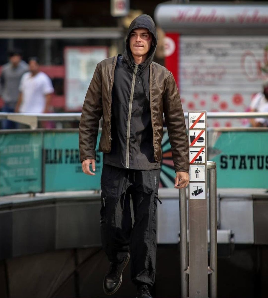 Dacă ți-a plăcut „Ángela” vezi acum acest miniserial cu Arón Piper pe Netflix 3 Mut