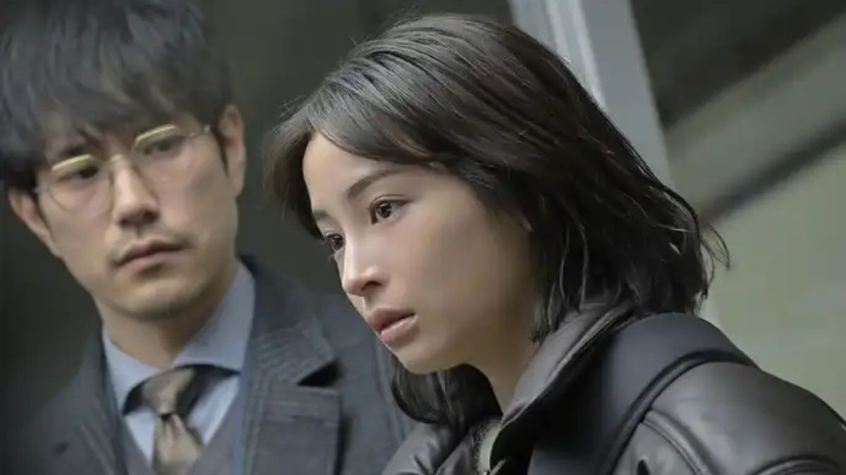 Cine a văzut dansul păunului în junglă?