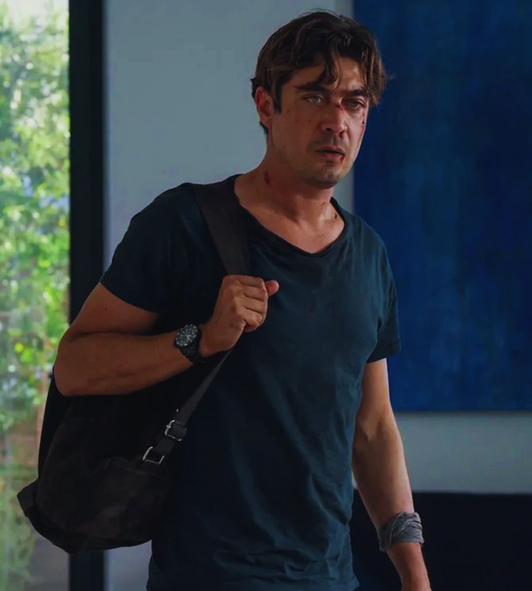 Pe Netflix povestea unui tată care își caută copiii dispăruți și descoperă umbre în interiorul propriei familii