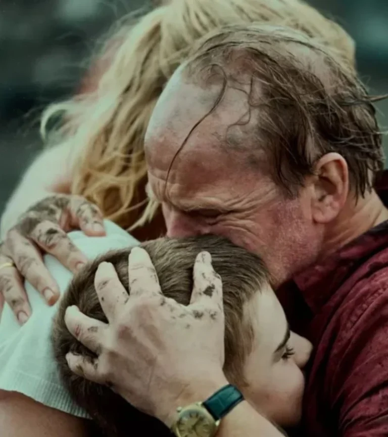 Pe Netflix un miniserial thriller de doar 4 episoade cu o poveste care te va lăsa fără suflare. 2 Pe Netflix un miniserial thriller de doar 4 episoade cu o poveste care te va lăsa fără suflare