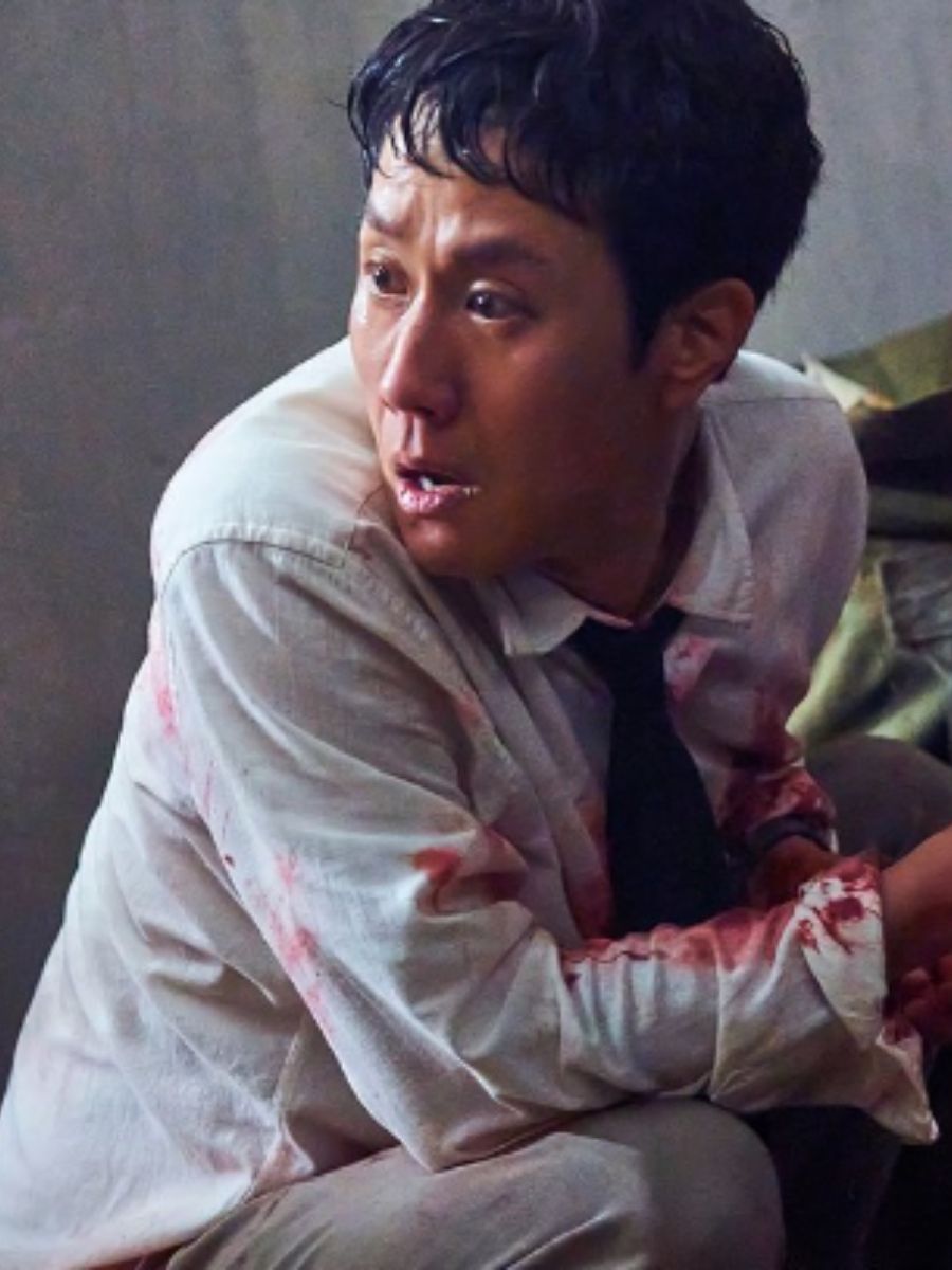 Pe Netflix fericirea unei familii care se spulberă și disperarea care împinge un om către cele mai întunecate decizii 1 O familie model