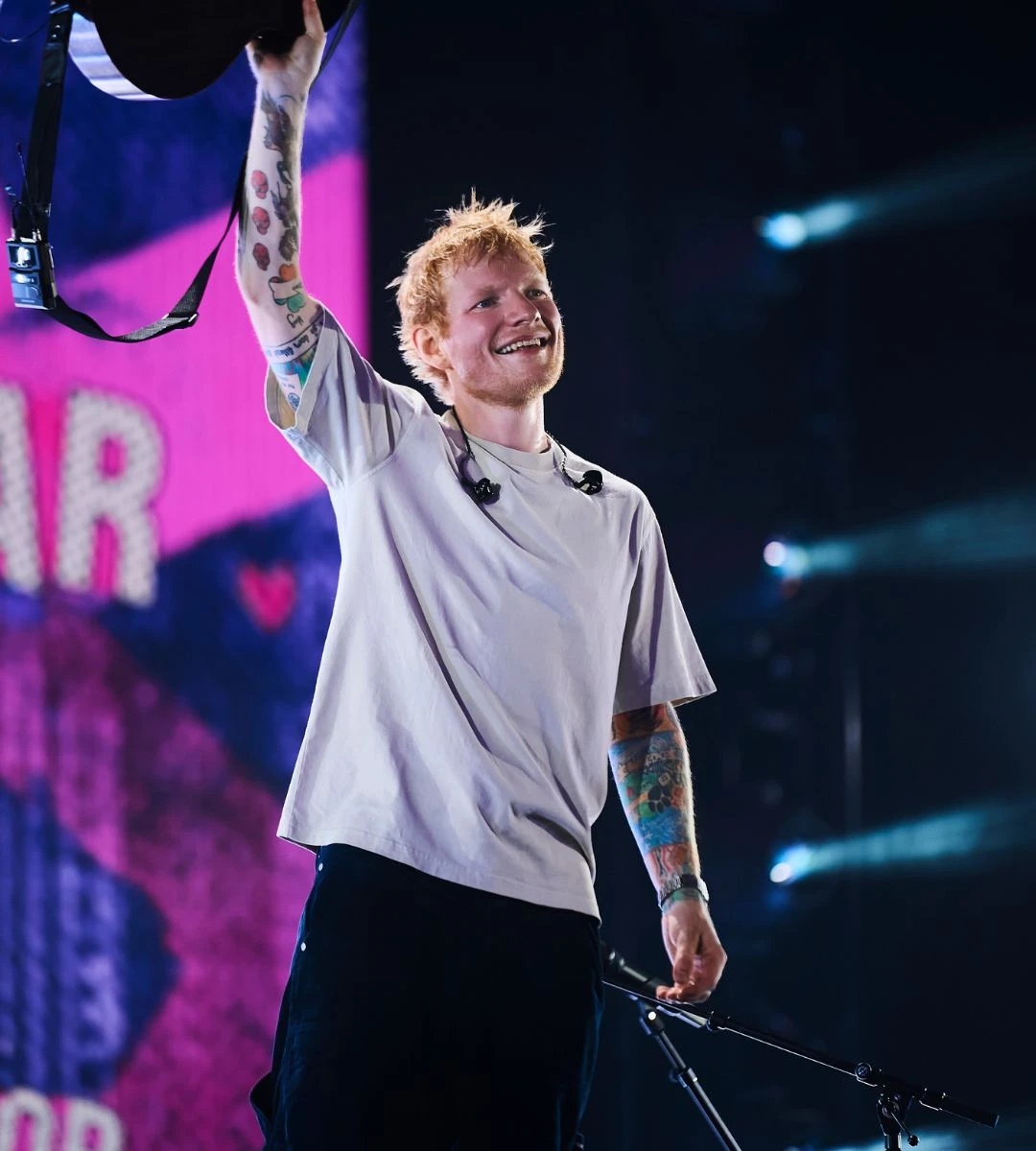 ONE SHOT cu Ed Sheeran O experiență muzicală Ed Sheeran pe scenă