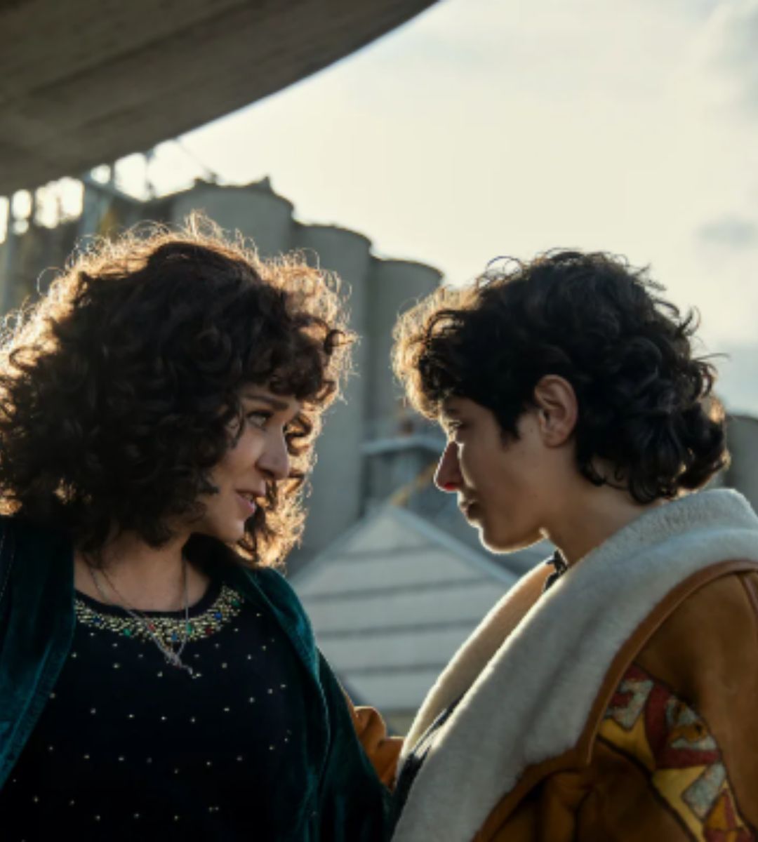 "Viața mincinoasă a adulților ", pe Netflix o poveste despre identitate și priviri care schimbă totul