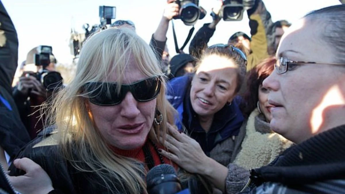 Lost Girls: filmul de pe Netflix este o poveste adevărată tragică, plină de omisiuni, mistere și rezistență.