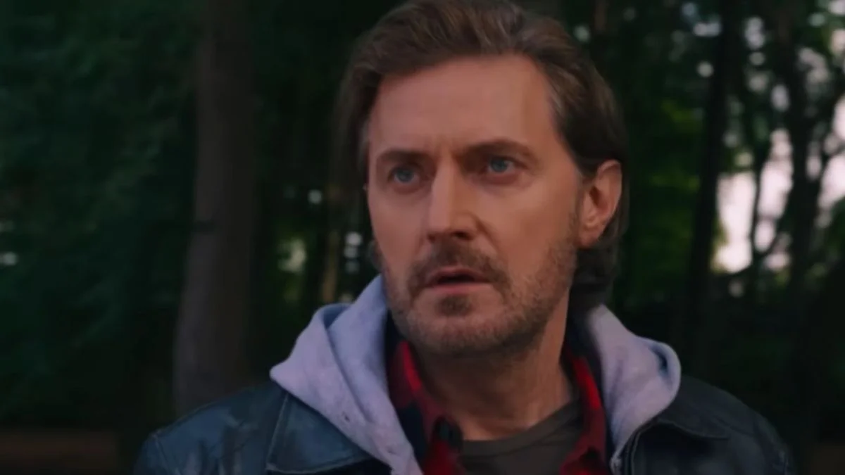 Pe Netflix povestea captivantă cu Richard Armitage în care fiecare personaj are un secret arzător de ascuns 2 Aproape de mine