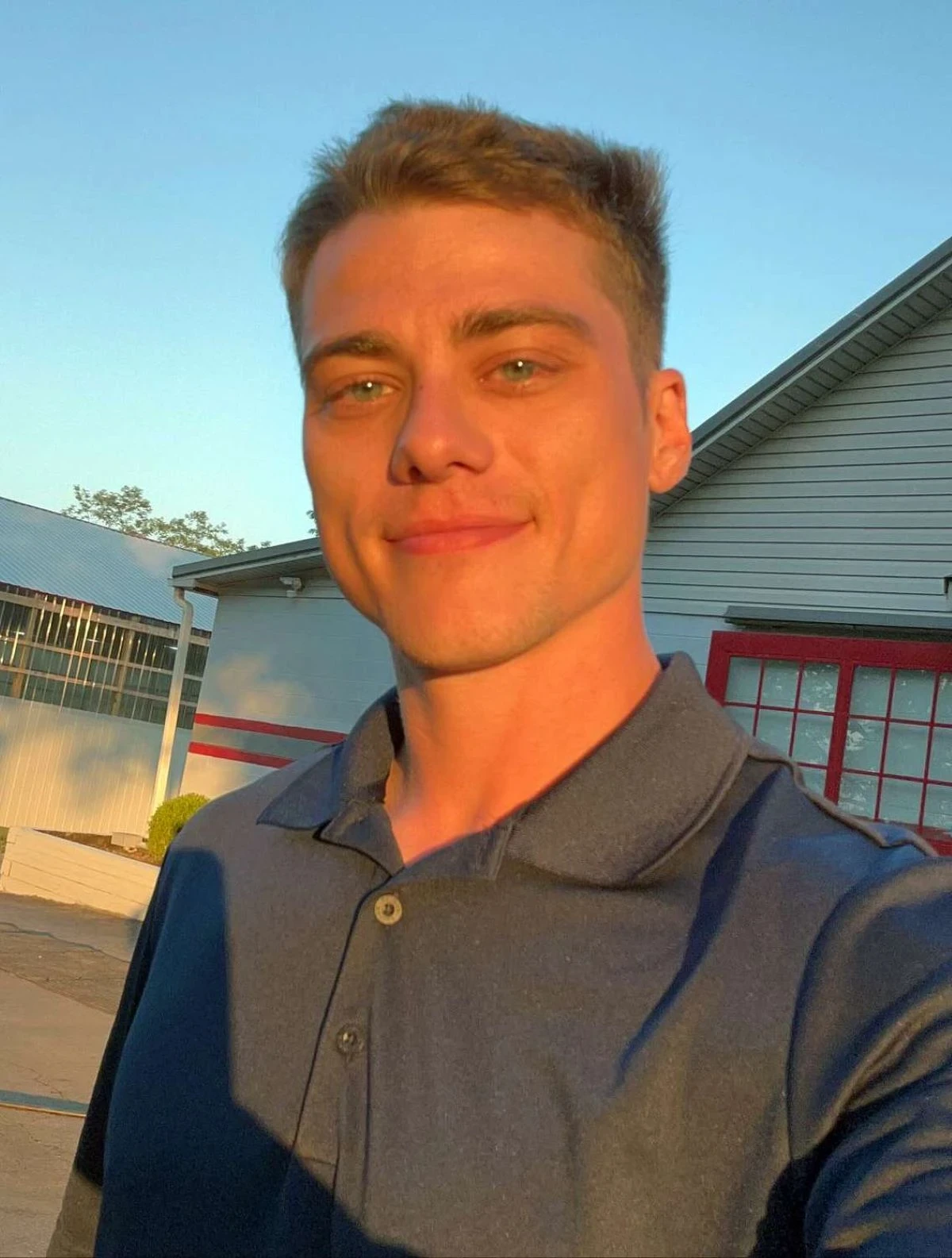 Doliu în lumea filmului: actorul Lane Rogers a murit subit la 31 de ani. Fanii și colegii, în stare de șoc 1 Portretul actorului Lane Rogers, protagonist în filmele pentru adulți