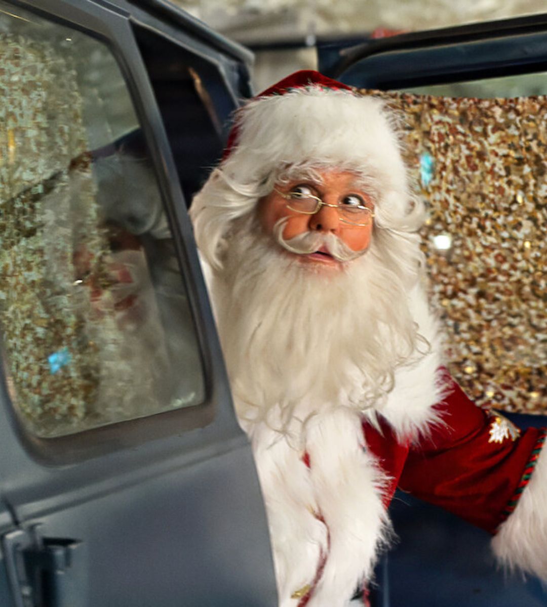 Pe Netflix o nouă comedie romantică plină de căldură, cu vedete din „Virgin River” și „New Amsterdam” 1 Moș Crăciunița