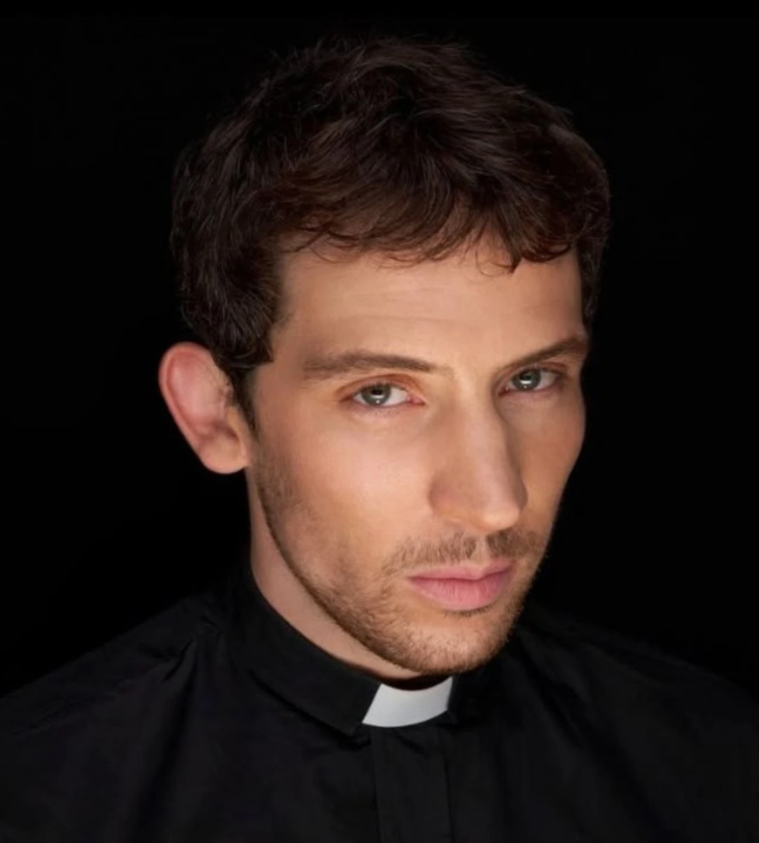 Cine este Josh O’Connor, actorul britanic care domină Top 10 Netflix? Totul despre starul (inclusiv) din La cuțite: Trezește-te, mortule! 