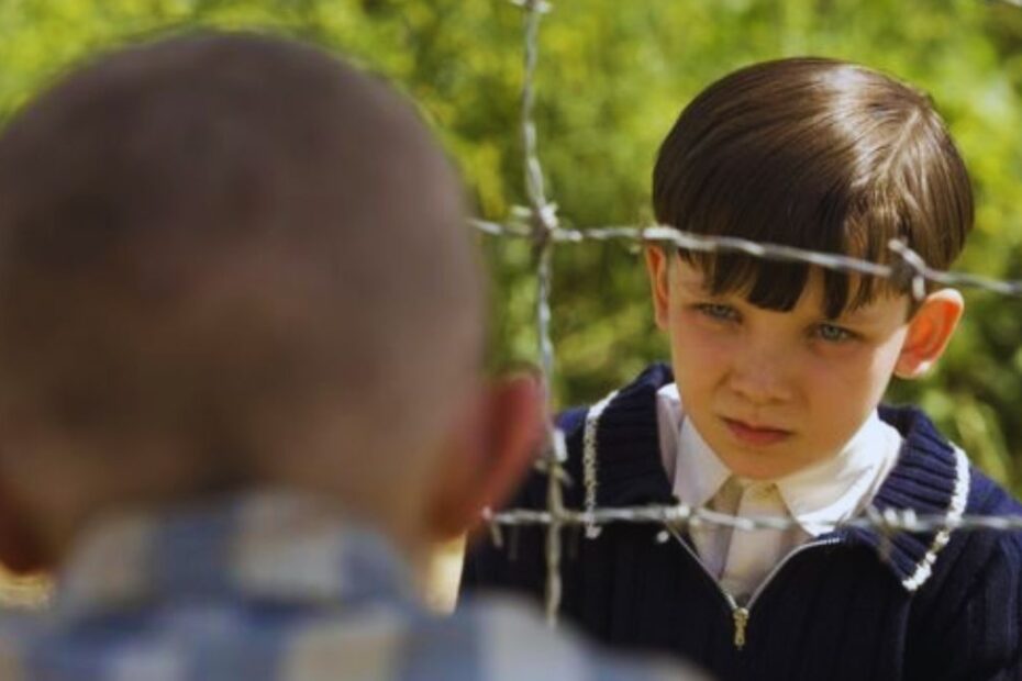 Băiatul cu pijamaua vărgată