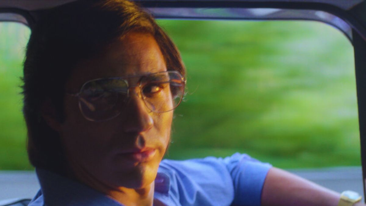 Pe Netflix povestea adevărată și șocantă a criminalului în serie cu zâmbetul pe buze 2 Șarpele