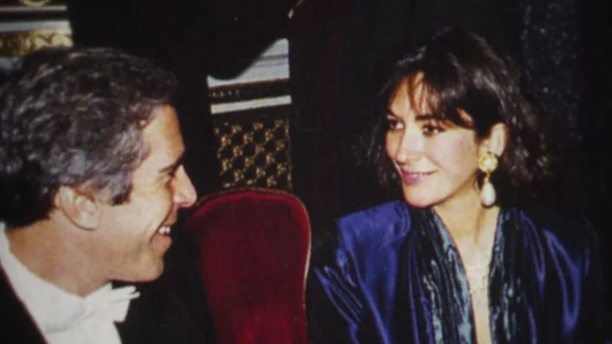 Ghislaine Maxwell Obscen de bogată Pe Netflix, acum e în prim-plan partenera lui Epstein. E unul dintre cele mai urmărite filme din România