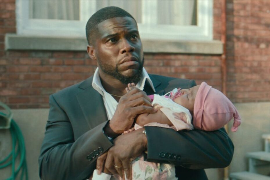 Viață de tată. §n imagine: Kevin Hart cu copil în brațe