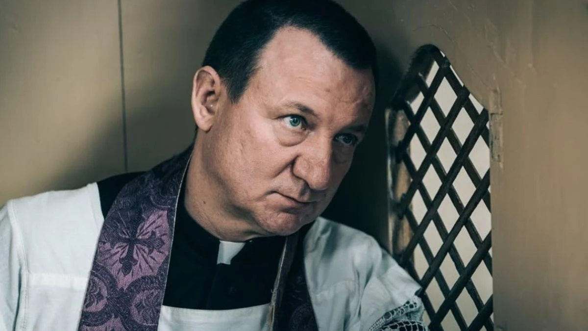 Clerul pe Netflix: unul dintre personajele principale