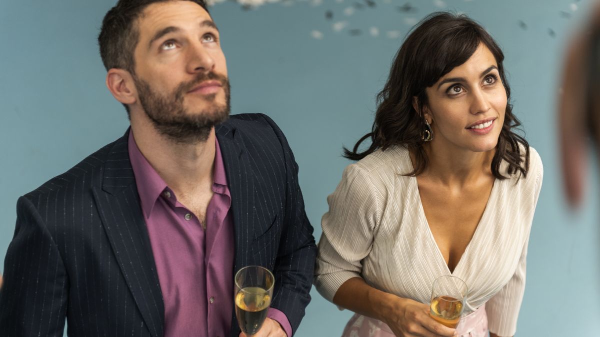 Megan Montaner în rolul unei femei trimisă 10 ani în trecut: Dacă aș fi știut, drama SF spaniolă pe Netflix