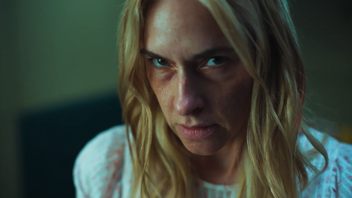 Pe Netflix un thriller psihologic care captivează și șochează, șase episoade care nu lasă scăpare.