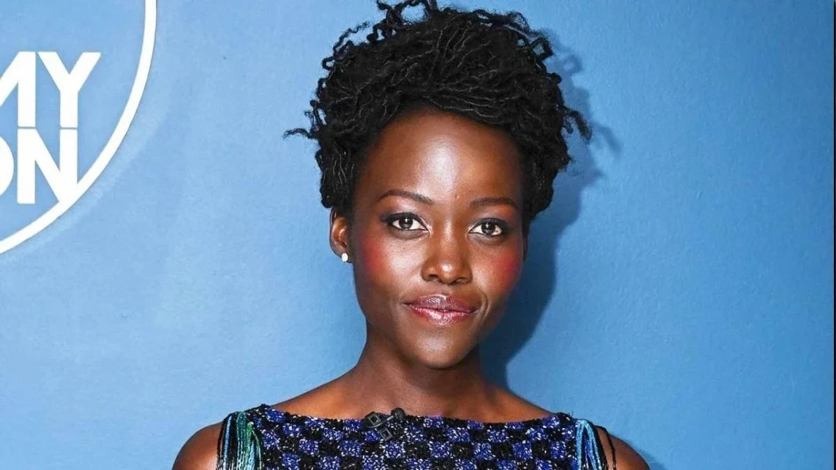 Odiseea lui Nolan: o fotografie cu Lupita Nyong’o